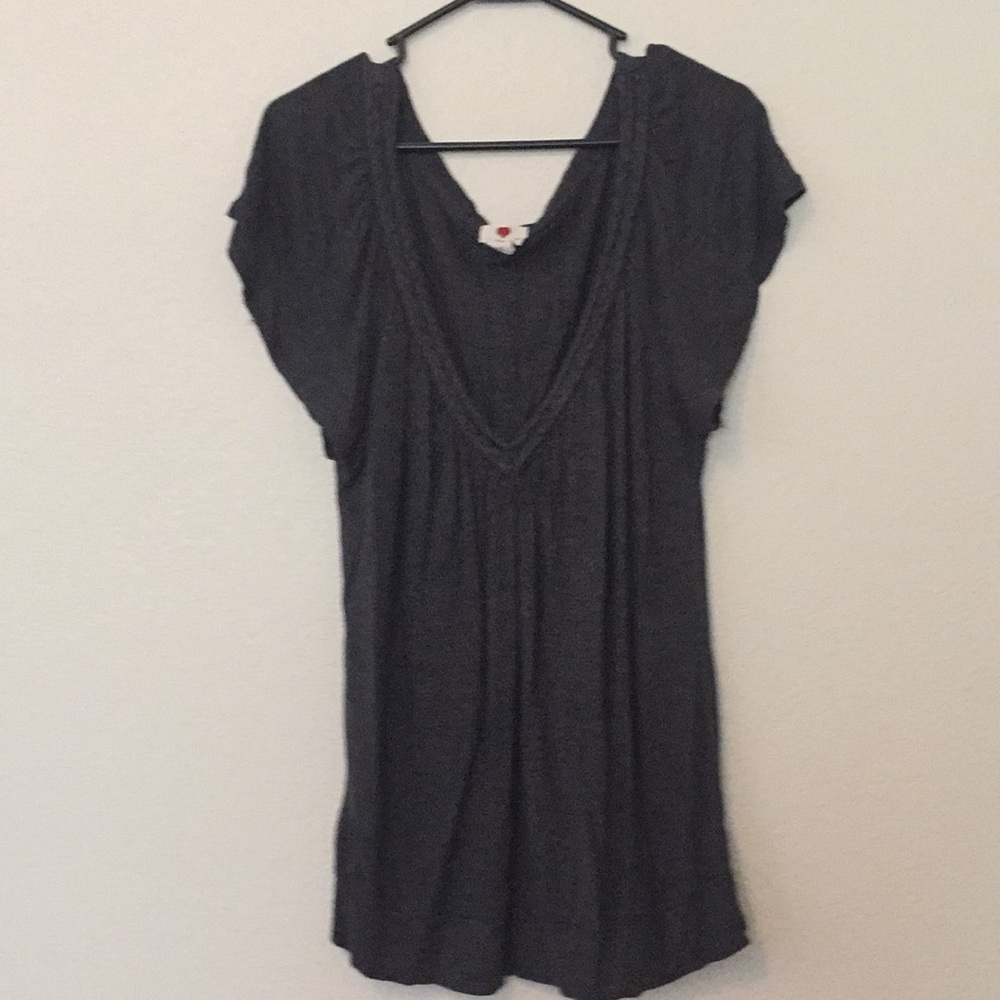 Low V neck plus size top